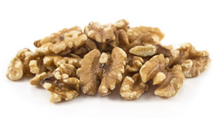 Buy Raw Walnuts Online UK and Check Freshness Level before Using