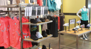 Retail Store Garment Racks for sale in Canada