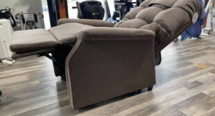 Enjoy the Comfort and Reclination up to Flat Position with Medical Lift Chair Rentals