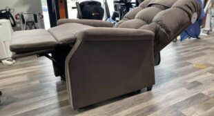 Recline to a Flat position Easily with Medical Lift Chair Rentals