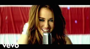 Lyrics of Party In The USA Song