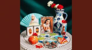 SI TE VAS (English Translation) Lyrics and Video