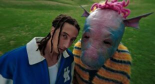 Casa Mia (English Translation) Song Lyrics