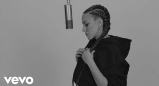 Dentro Di Me Song Lyrics