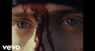 Finiscimi Song Lyrics