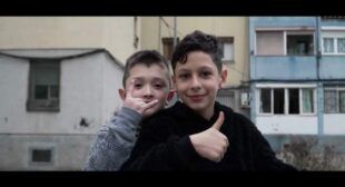 Nacimos Sin Miedo Lyrics