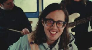 Running Through the Campus Song Lyrics