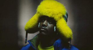 Stayinit Song Lyrics