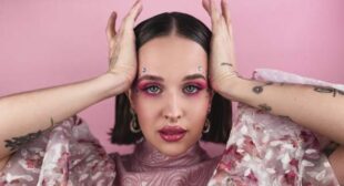 NON MI RICONOSCO (English Translation) Song Lyrics