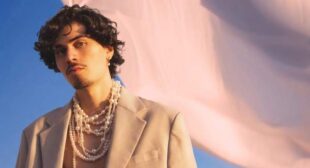 ToUNDRA Lyrics – Ajar