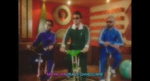 UN RAGAZZO UNA RAGAZZA Lyrics – The Kolors