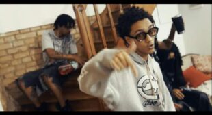 VALDERRAMA (English Translation) Song Lyrics