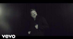 Balu Song Lyrics