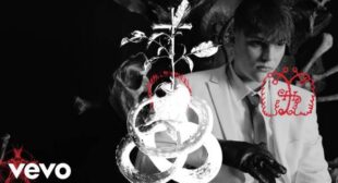 Eva (English Translation) Song Lyrics