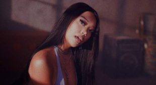 Better than he does Lyrics – Denise Julia