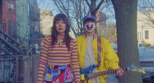 Lyrics of Bunky Pop Song