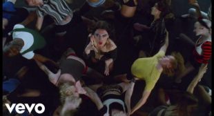 Lyrics of Bloom Baby Bloom Song