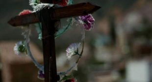 Inti (English Translation) Song Lyrics
