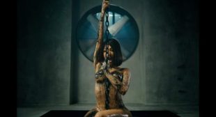 Lyrics of Todos Mienten (English Translation) Song