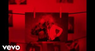 Lyrics of Beautiful 💄 Song