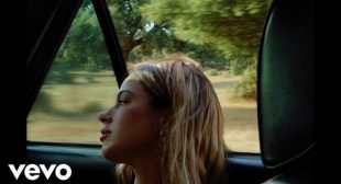De Papel (English Translation) Song Lyrics
