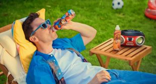 Lyrics of B.B.B (Bigger Badder Better) Song