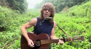 Lyrics of Starve Away! Song