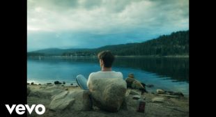 Lyrics of Smooth Song