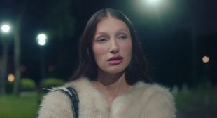 La Otra Mujer (English Translation) Song Lyrics