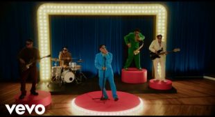 Lyrics of Exatamente Igual Song