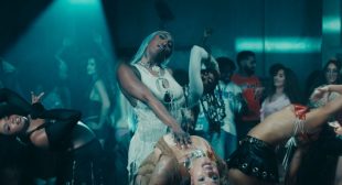 No Stress (English Translation) Song Lyrics