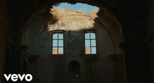 Lyrics of Elsewhere (English Translation) Song