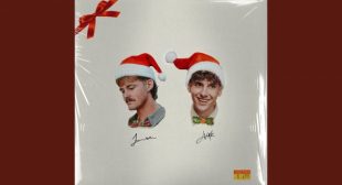 Lyrics of This is what christmas feels like Song