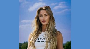 Lyrics of Some Girl on Mars Song