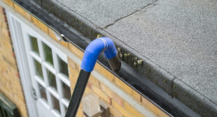 Get Rid of Gutter clogs with the help of Gutters cleaning services London