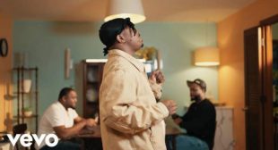 Lyrics of Gettin Money Song
