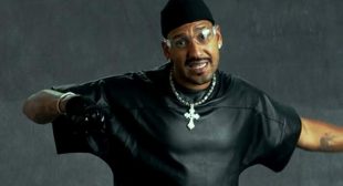 Lyrics of Manual de Como Matar um Fantasma Song