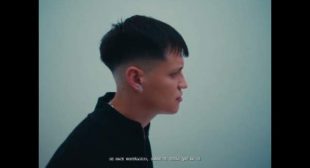 Lyrics of Corazones ˂3 (English Translation) Song