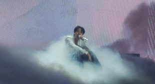 Lyrics of Sweet Dreams Song