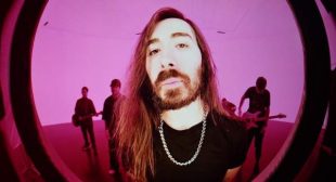 All Wrong Lyrics