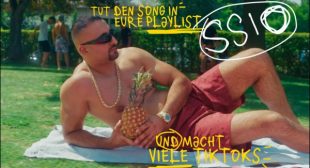 Lyrics of 54321 Song
