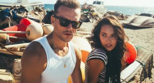 Odpowiedni moment Song Lyrics