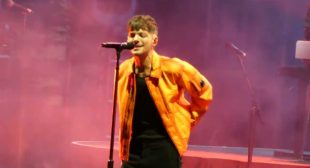 Palaces Lyrics